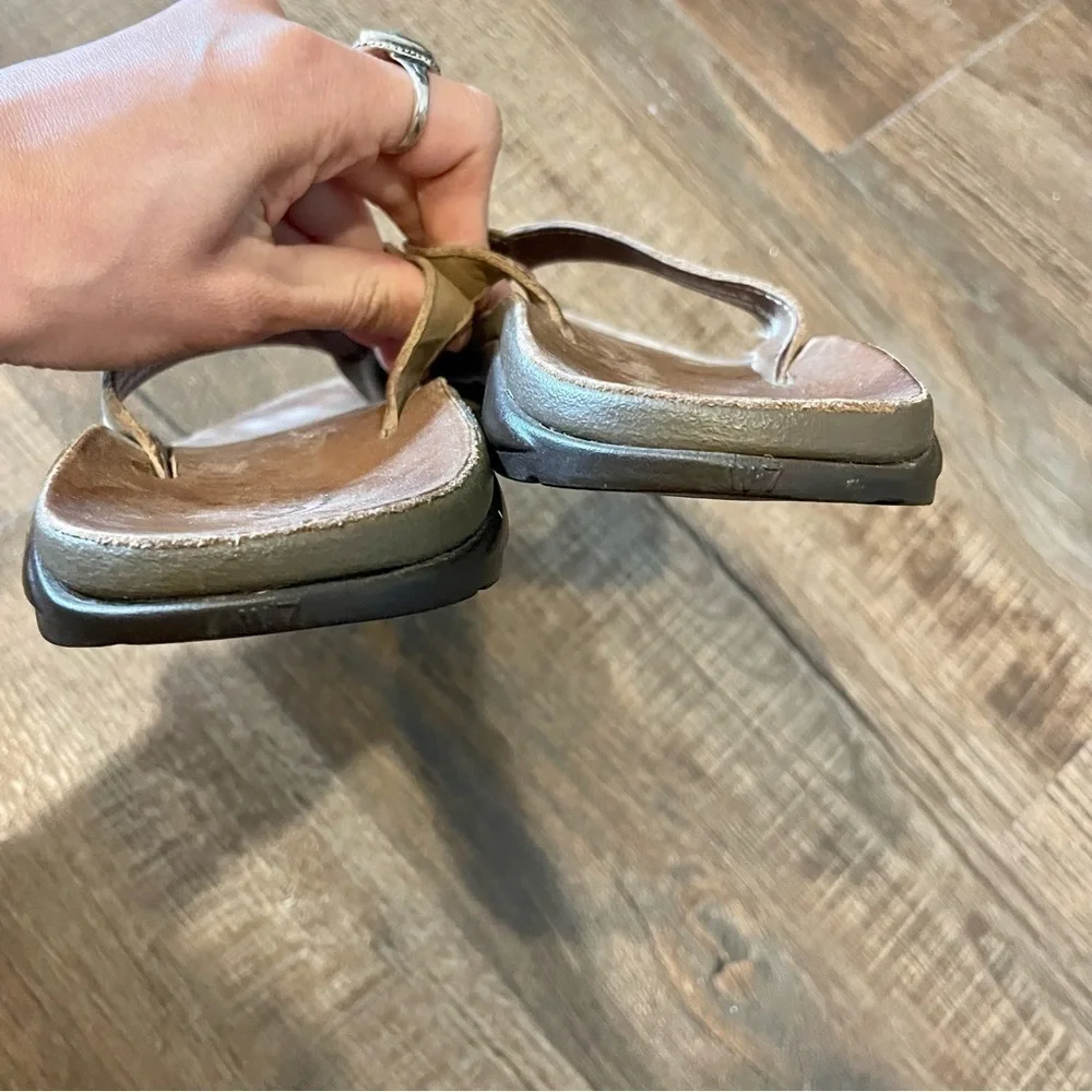 3/$20 Chaco Classic Leather Flip Flops